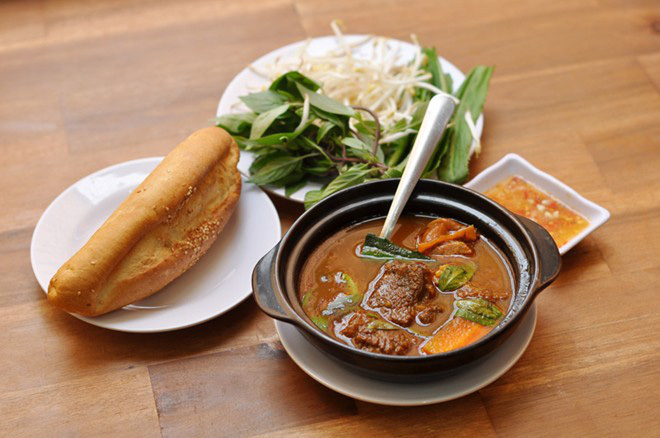 bánh mì bò kho