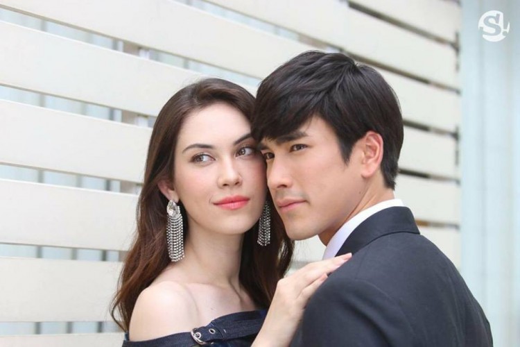 Diễn viên Nadech Kugimiya và Matt Peranee